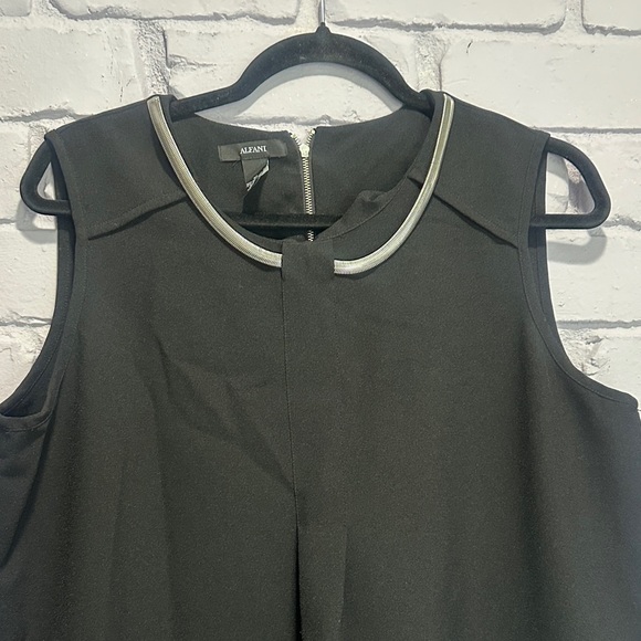 NWOT Alfani Black Sleeveless Blouse with Silver Trim size 12 - Picture 3 of 8